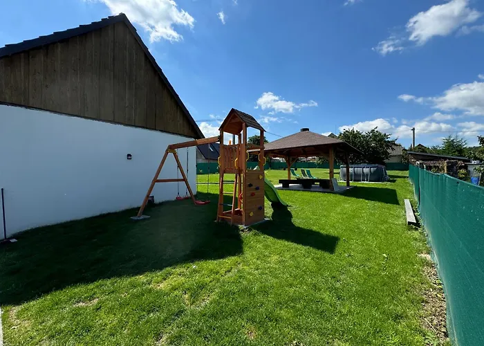 Malý Statek Hradečná